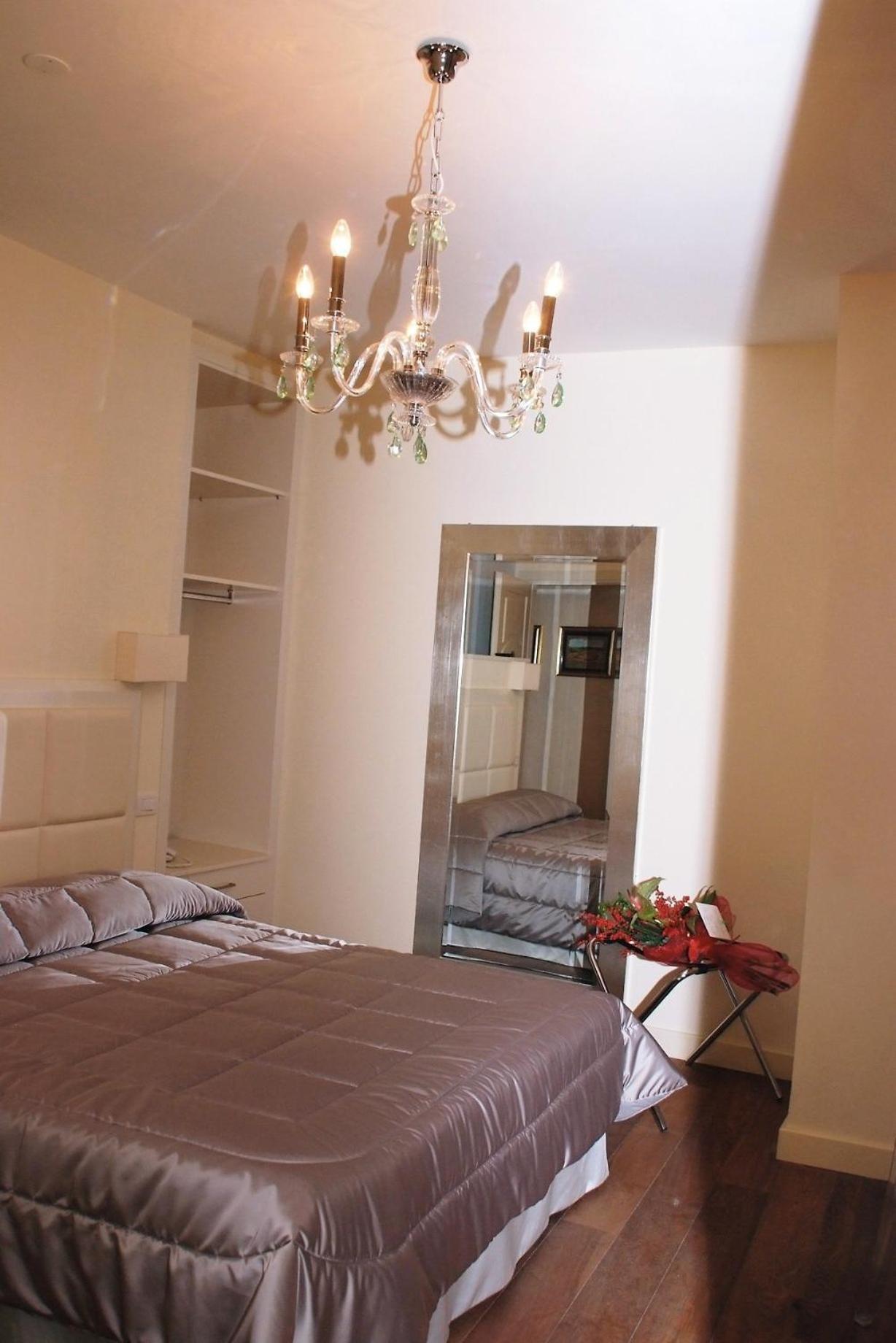 Oro Rosso Hotel Ristorante Montefalco Bagian luar foto